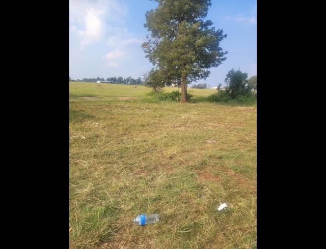 LAND FOR SALE IN MAPLETON